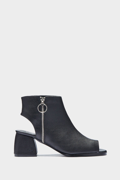 A17W-3000010388-BCK-3-cut-out-heel-boot-black-jl4918