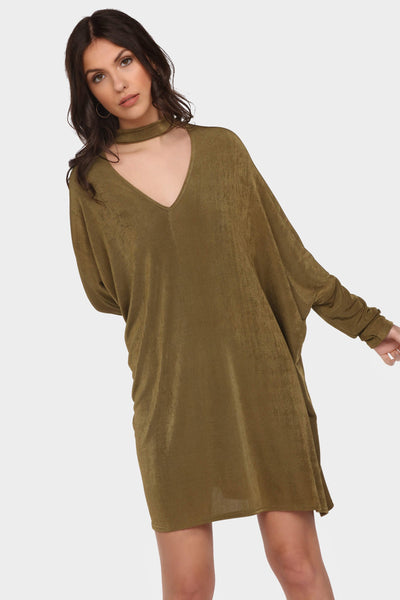 S17W-1000000353-OVE-6-v-neck-tunic-with-choker-mid-green-jl0140