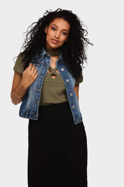 S17W-1100003763-DUE-6-distressed-sleeveless-jacket-mid-blue-jl1630